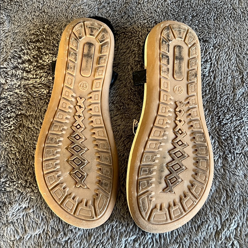 Sandals - Picture 2 of 2